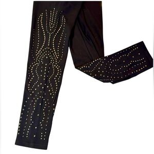 BP EMBELLISHED BLACK LEGGINGS w/ antique bronze design. Great for any season!! L